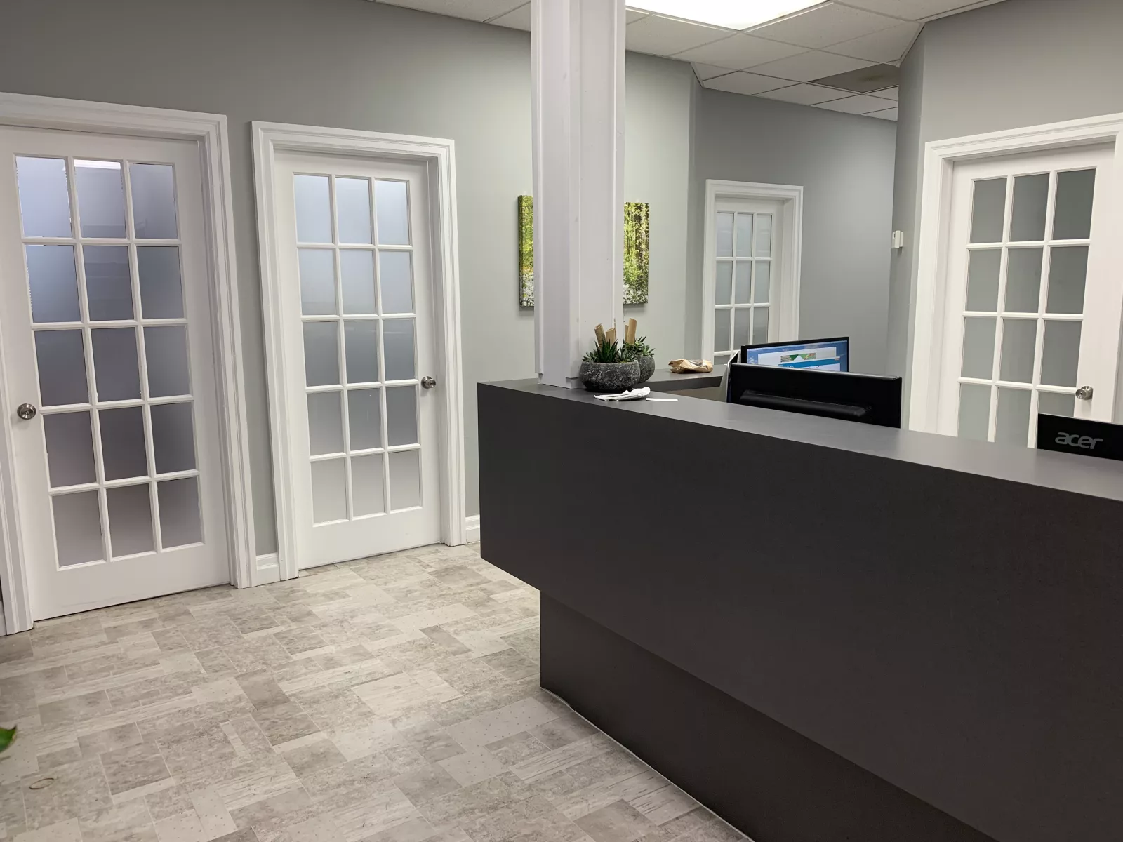 Commercial privacy film detail installed in Hamilton